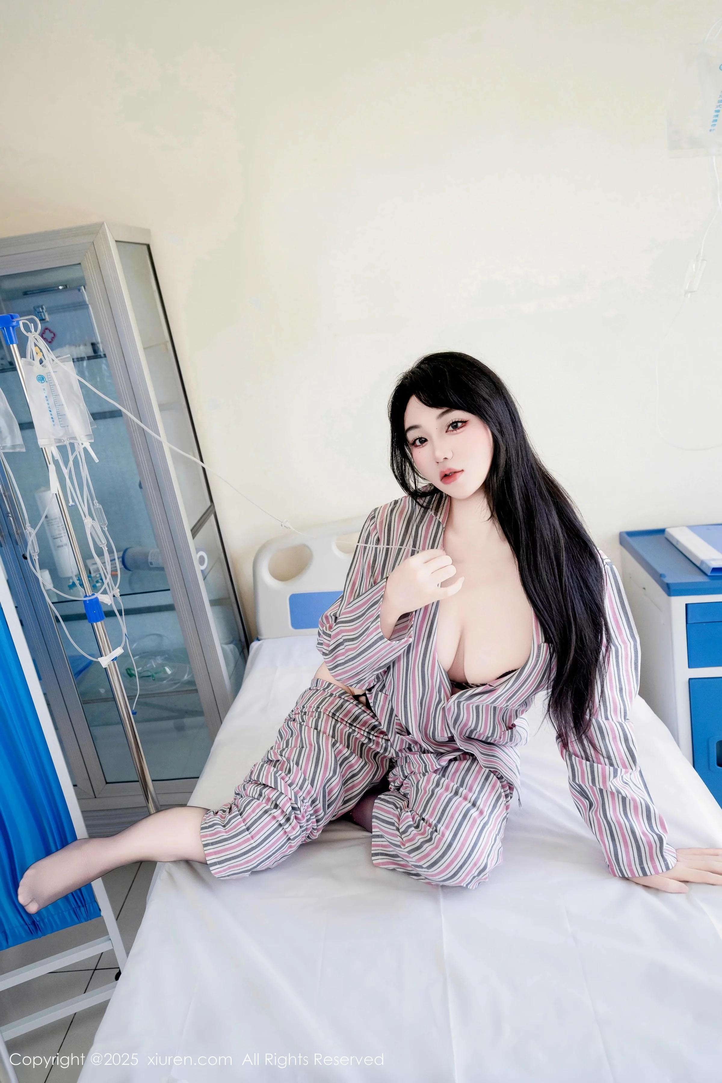 Xrmnw.Vip_汐汐爱吃草莓_写真